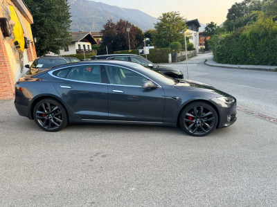 Tesla Model S Gebrauchtwagen