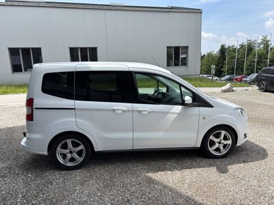 Ford Tourneo Courier Gebrauchtwagen Ford Tourneo Courier Gebrauchtwagen
