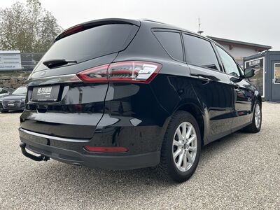 Ford S-MAX Gebrauchtwagen