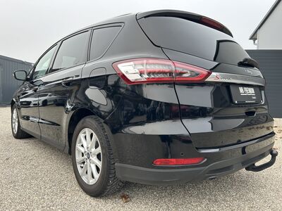 Ford S-MAX Gebrauchtwagen