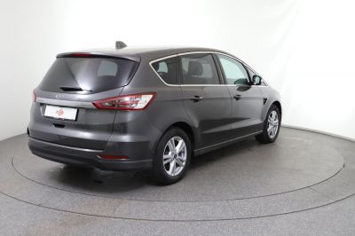 Ford S-MAX Gebrauchtwagen