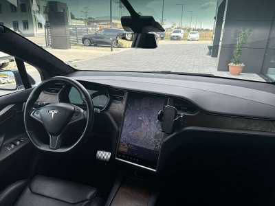 Tesla Model X Gebrauchtwagen