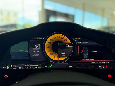 Ferrari SF90 Gebrauchtwagen