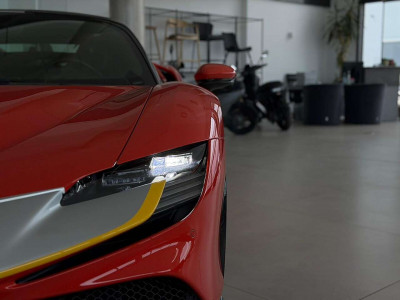 Ferrari SF90 Gebrauchtwagen