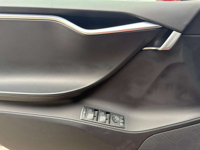 Tesla Model S Gebrauchtwagen