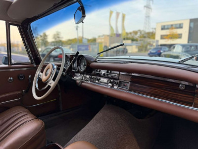 Mercedes-Benz 250 SE Oldtimer Mercedes-Benz 250 SE Oldtimer
