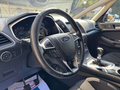 Ford S-MAX Gebrauchtwagen