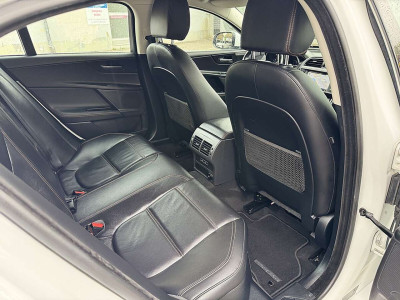 Jaguar XE Gebrauchtwagen