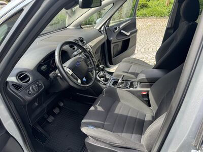 Ford S-MAX Gebrauchtwagen