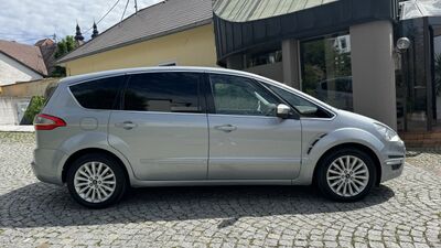 Ford S-MAX Gebrauchtwagen