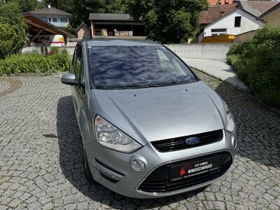 Ford S-MAX Gebrauchtwagen