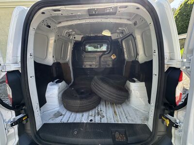 Ford Transit Courier Gebrauchtwagen