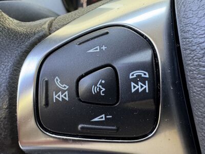 Ford Transit Courier Gebrauchtwagen