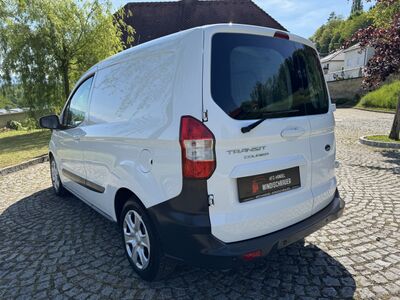 Ford Transit Courier Gebrauchtwagen