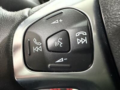 Ford Tourneo Courier Gebrauchtwagen Ford Tourneo Courier Gebrauchtwagen