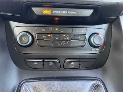 Ford Tourneo Connect Gebrauchtwagen