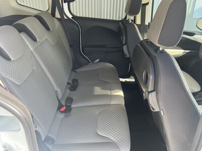 Ford Tourneo Courier Gebrauchtwagen