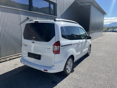 Ford Tourneo Courier Gebrauchtwagen