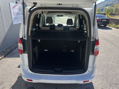 Ford Tourneo Courier Gebrauchtwagen