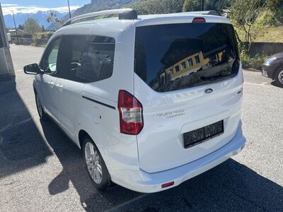 Ford Tourneo Courier Gebrauchtwagen