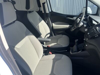 Ford Tourneo Courier Gebrauchtwagen