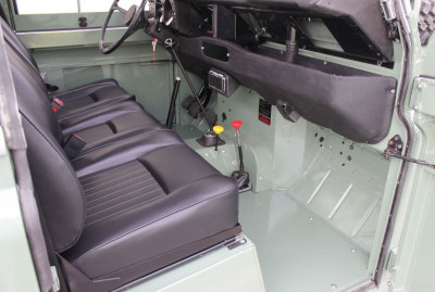 Land Rover Defender Gebrauchtwagen