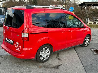 Ford Tourneo Courier Gebrauchtwagen