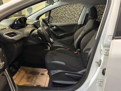 Peugeot 208 Gebrauchtwagen Peugeot 208 Gebrauchtwagen