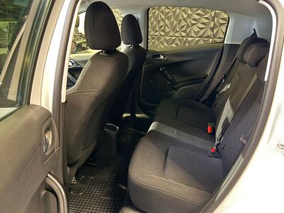 Peugeot 208 Gebrauchtwagen Peugeot 208 Gebrauchtwagen