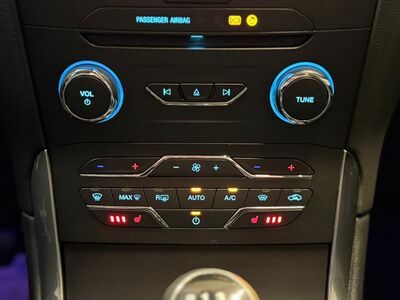 Ford S-MAX Gebrauchtwagen