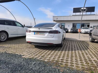 Tesla Model S Gebrauchtwagen