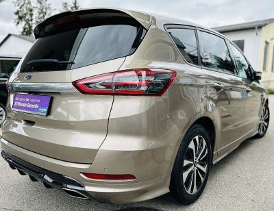 Ford S-MAX Gebrauchtwagen