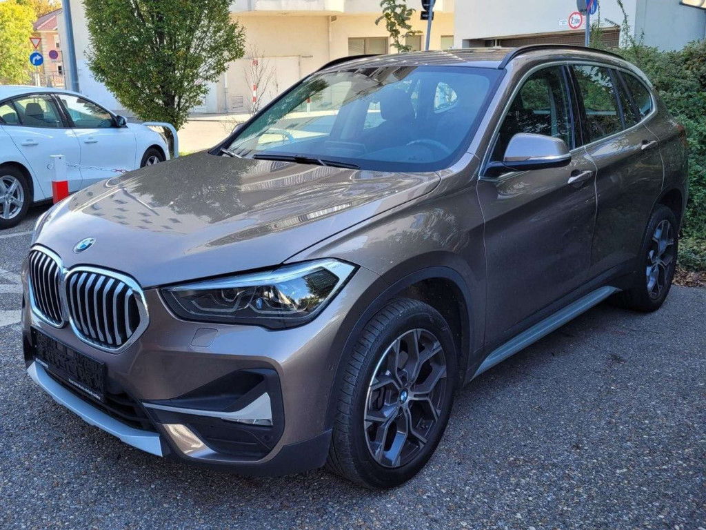 BMW X1 sDrive18d Aut. Pano Leder Head up Bicolor X-Line