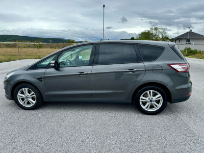 Ford S-MAX Gebrauchtwagen