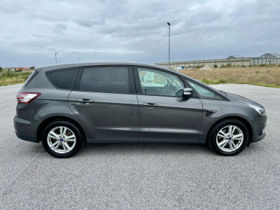 Ford S-MAX Gebrauchtwagen