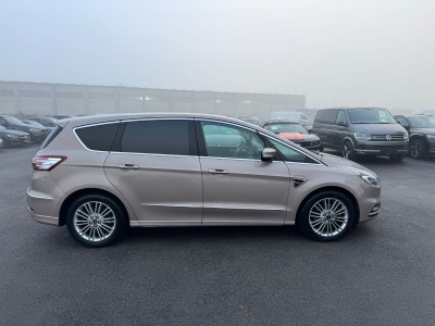 Ford S-MAX Gebrauchtwagen