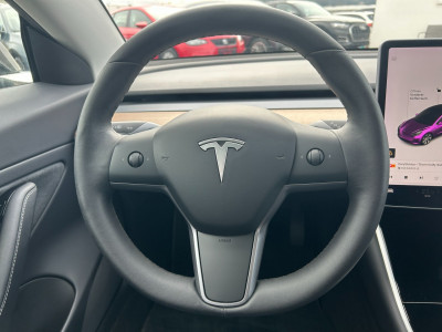 Tesla Model 3 Gebrauchtwagen