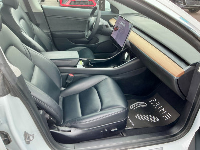 Tesla Model 3 Gebrauchtwagen