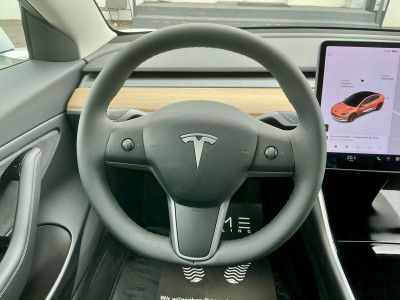 Tesla Model 3 Gebrauchtwagen