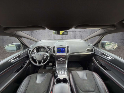 Ford S-MAX Gebrauchtwagen