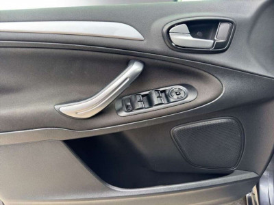 Ford S-MAX Gebrauchtwagen