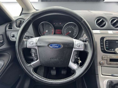 Ford S-MAX Gebrauchtwagen