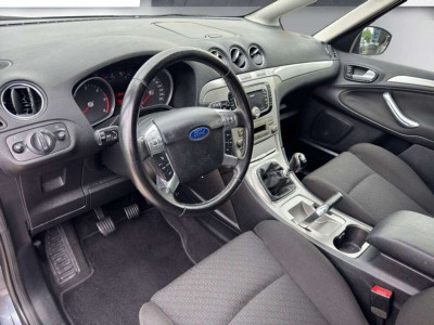 Ford S-MAX Gebrauchtwagen