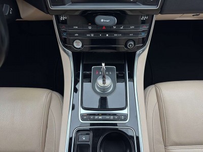 Jaguar XE Gebrauchtwagen