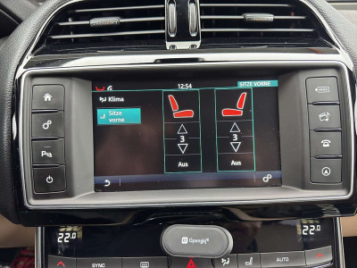 Jaguar XE Gebrauchtwagen