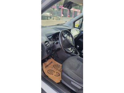 Ford Transit Courier Gebrauchtwagen Ford Transit Courier Gebrauchtwagen