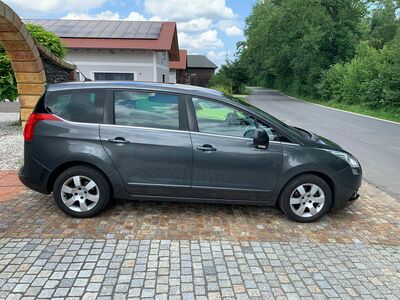 Peugeot 5008 Gebrauchtwagen