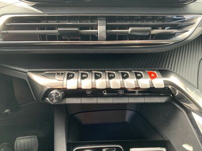 Peugeot 3008 Jahreswagen Peugeot 3008 Jahreswagen