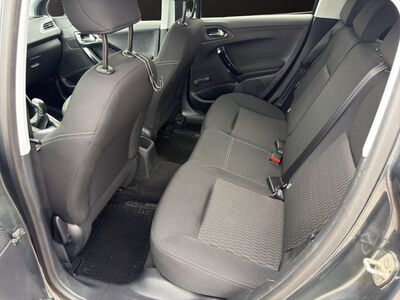 Peugeot 208 Gebrauchtwagen