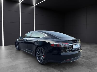 Tesla Model S Gebrauchtwagen